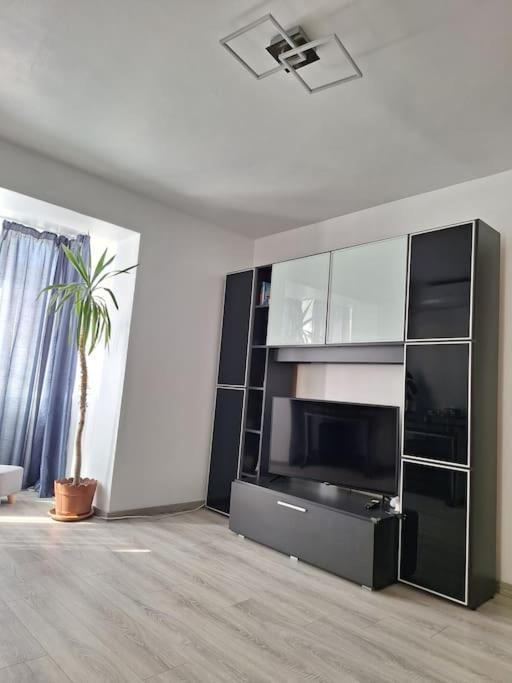 Miha'S Apartament Sulina Esterno foto