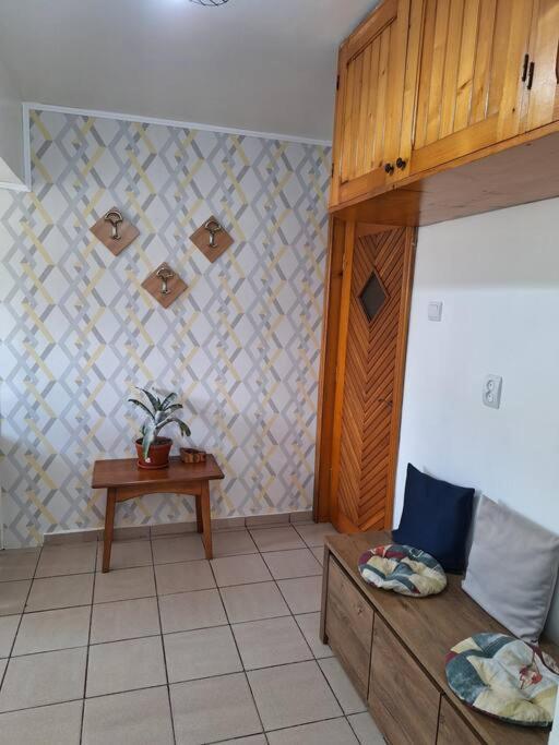Miha'S Apartament Sulina Esterno foto